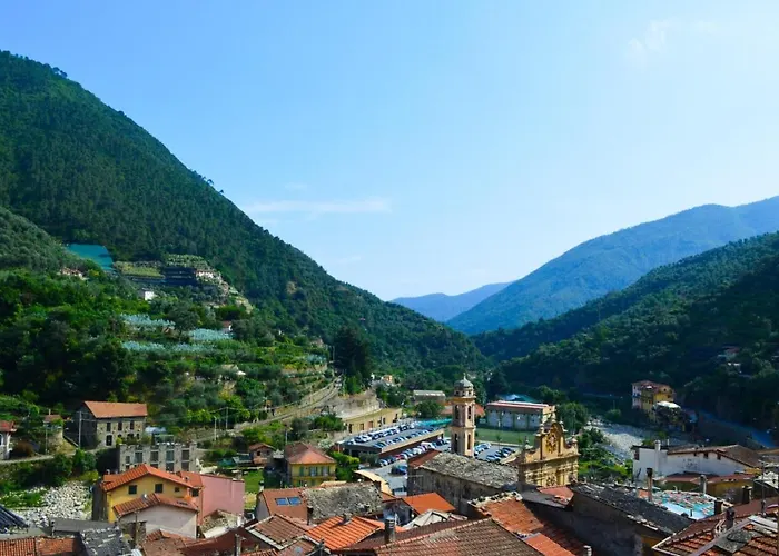 U Sportegu Da E Monti A Giaia *