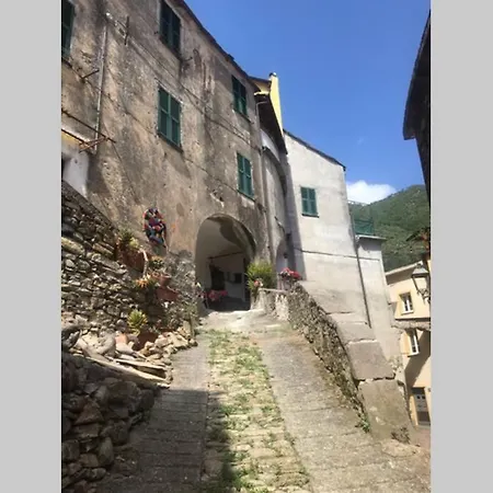 Сasa de vacaciones U Sportegu Da E Monti A Giaia Badalucco