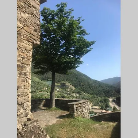 U Sportegu Da E Monti A Giaia *