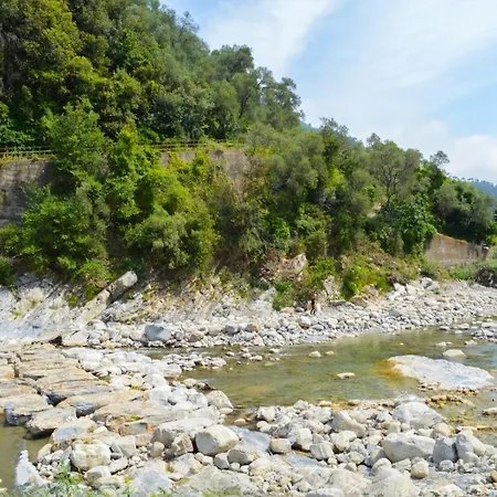 U Sportegu Da E Monti A Giaia *